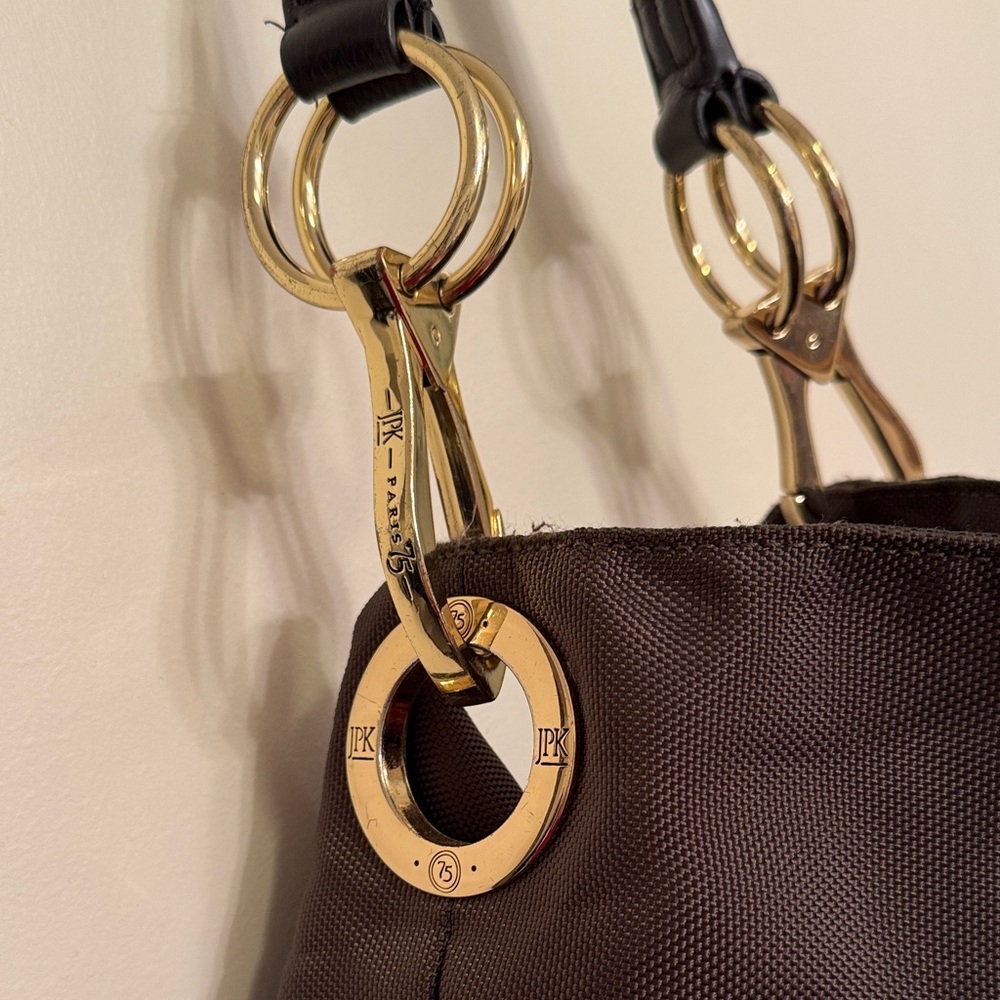 Elegant Dark Green Shiny Nylon Shoulder Bag - Picture 2 of 4